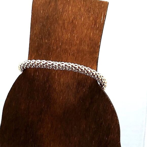 Gold-tone Beaded Stretch Bracelet Fits Wrist 6.5-7.25" - Picture 11 of 11